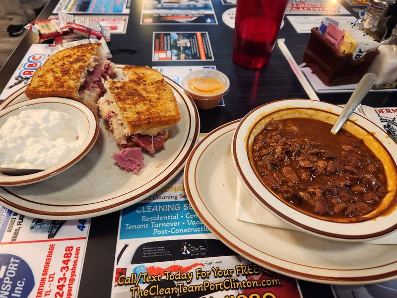 Big Boppers Restaurant, Lakeside Marblehead