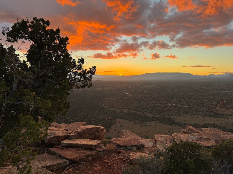 Doe Mountain Trail: Big Views, Easy Effort