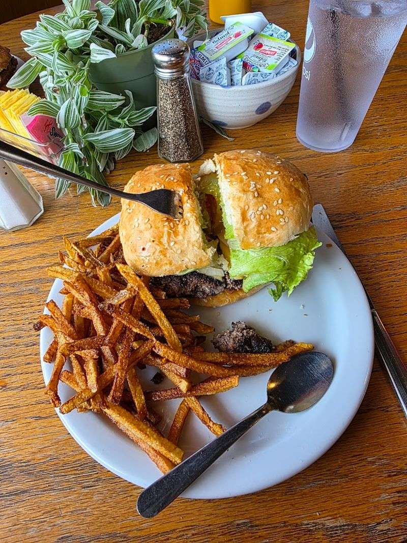 Farmhouse Bakery & Cafe - Mount Vernon