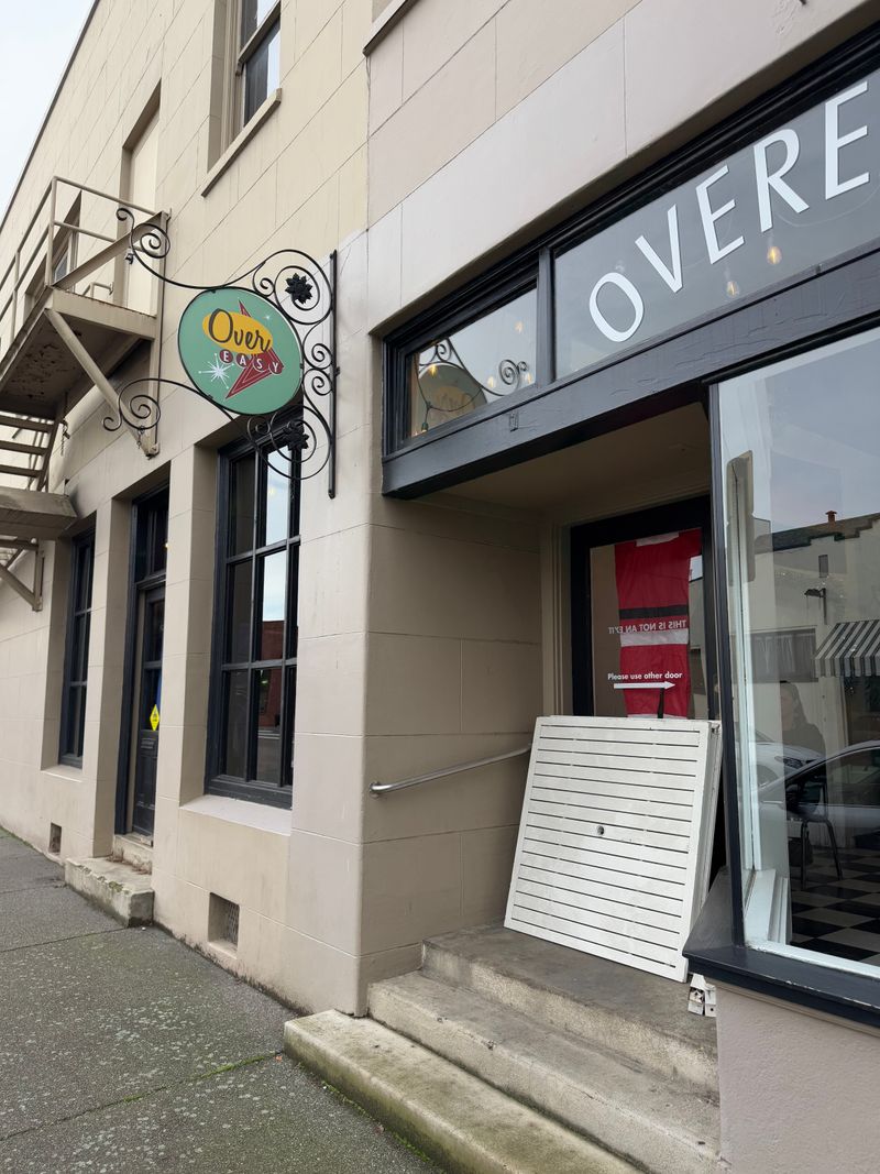 Over Easy Southern Oregon