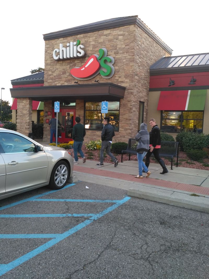 Chili's Grill & Bar, Warren