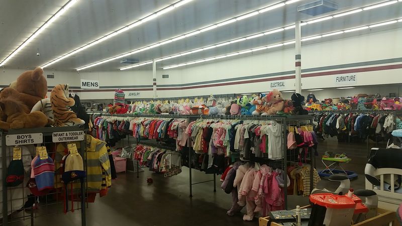 Red White & Blue Thrift Store – Northglenn