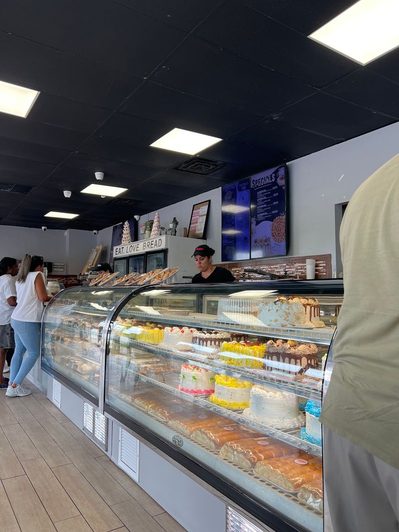 Breadman Bakery, Miami Breadman Bakery, Miami