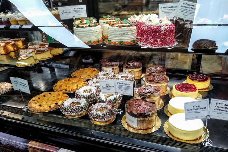 A Bakery Section That Handles Big Moments