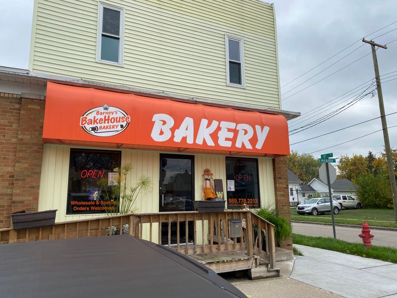 Barney’s BakeHouse Bakery (Bay City)