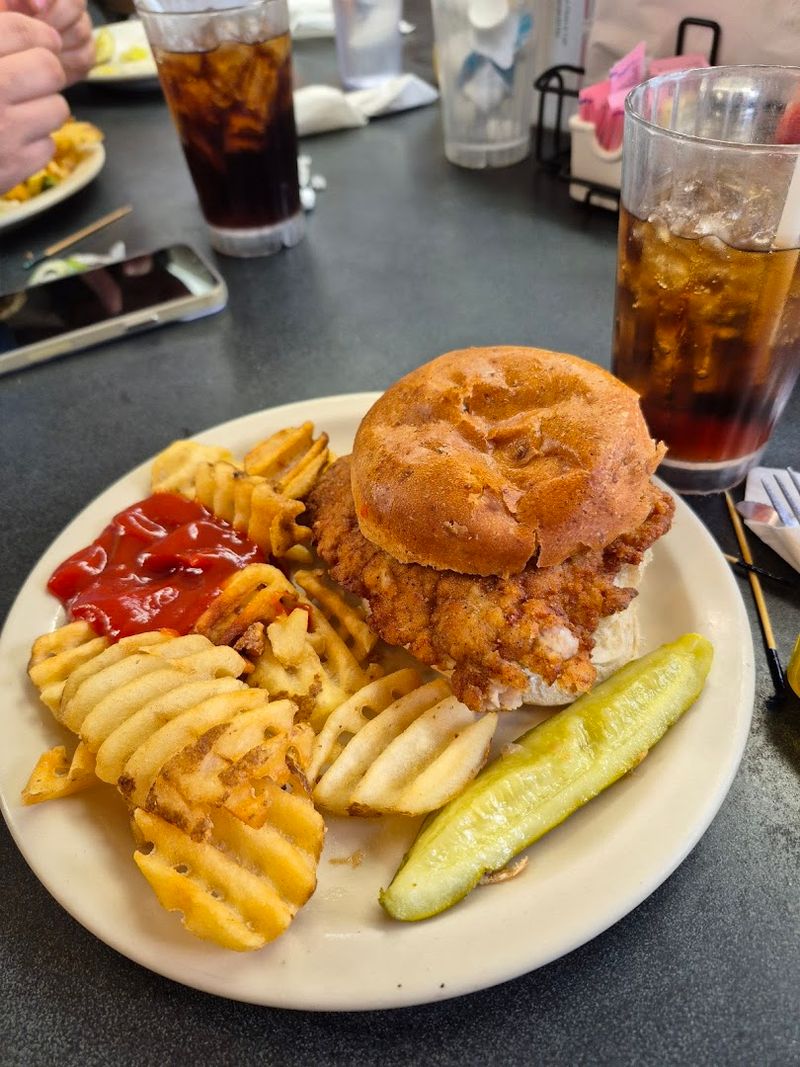 Breakfast And Lunch That Holds Its Own Against The Pie