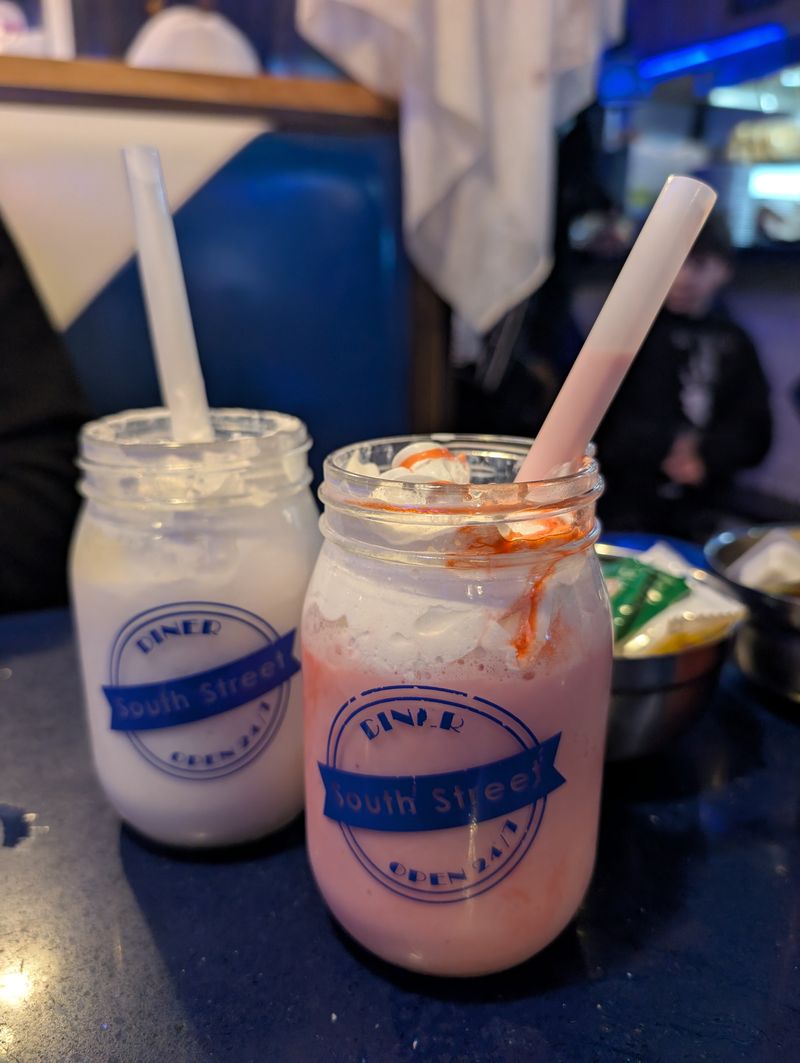 Burgers and Shakes That Hit Different at 3 AM