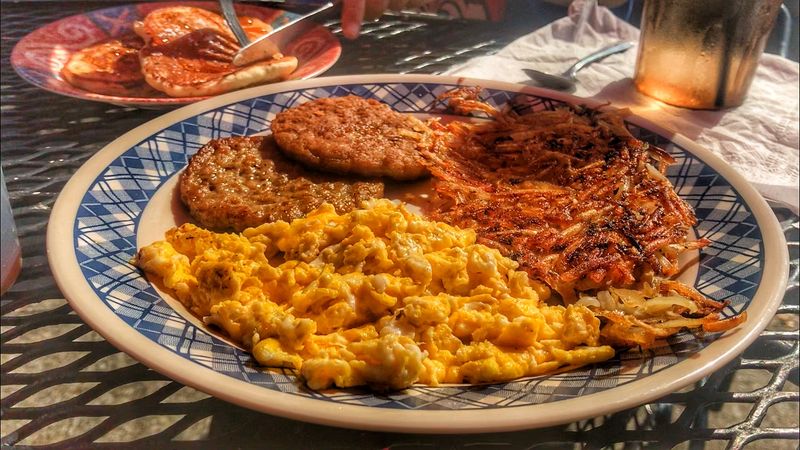 Breakfast Before The Cave