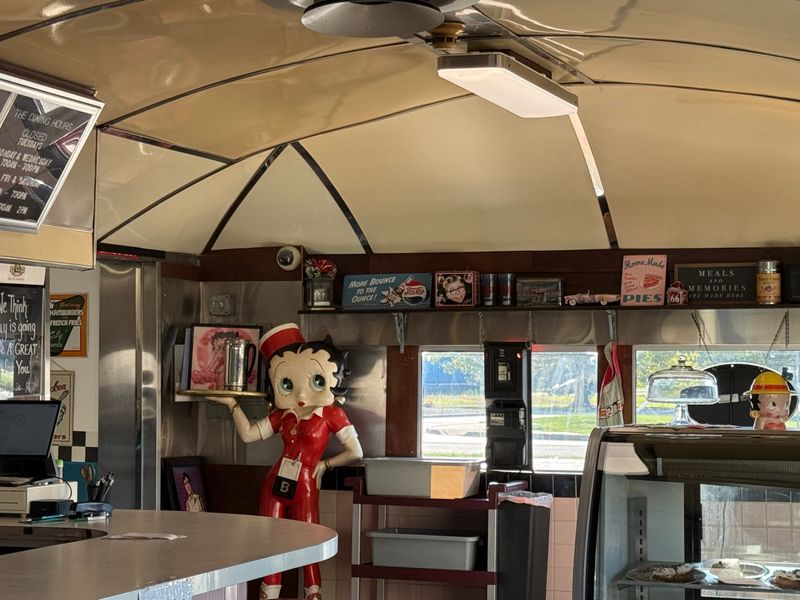 That Authentic 1950s Atmosphere