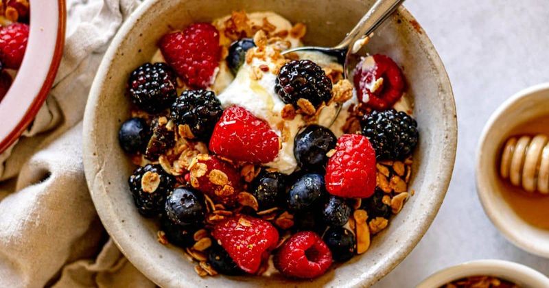 Greek Yogurt Fruit Bowl