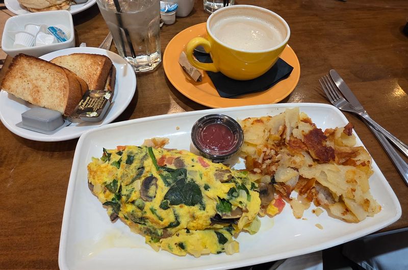Breakfast Hours Nobody Talks About Enough