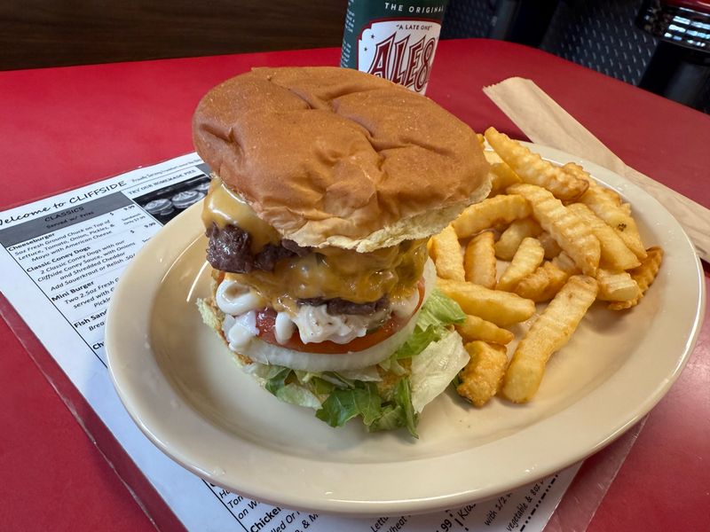 Classic Burger, No Gimmicks