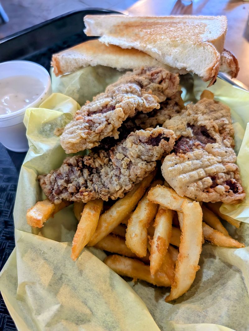 BBQ Plate With Toast As The Anchor