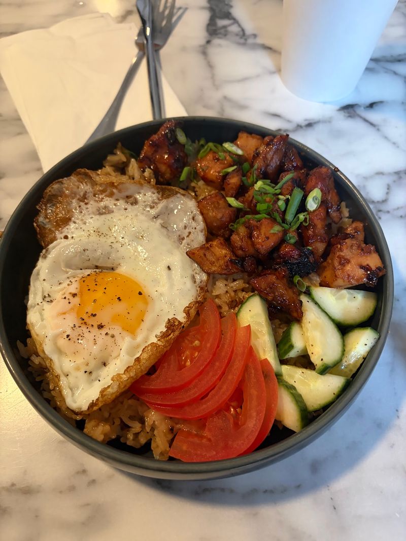 Breakfast Plates And Merienda Make Lingering Easy