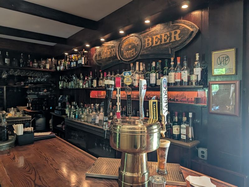 The Tavern and Lounge Bring a Different Energy Entirely