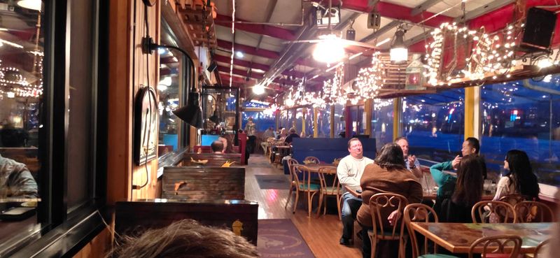 Pickle Bill's Lobster House, Grand River