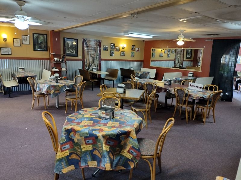 Lindsey's Hospitality House & Barbecue