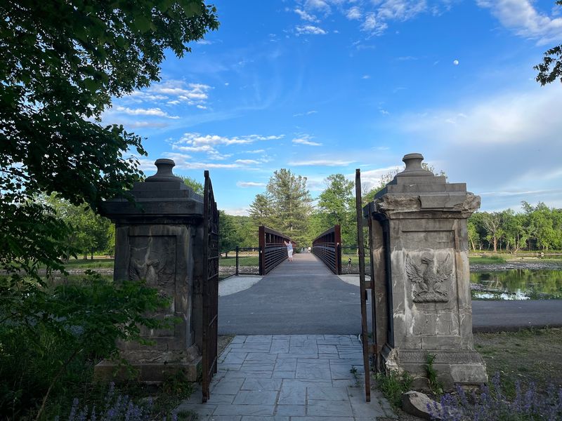 Bridges That Cross the Fox River