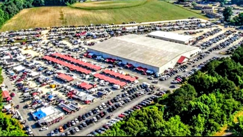Brightleaf Flea Market
