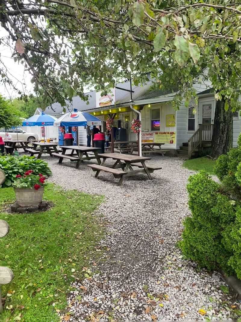 Eddie's Footlong Hot Dogs, Meadville