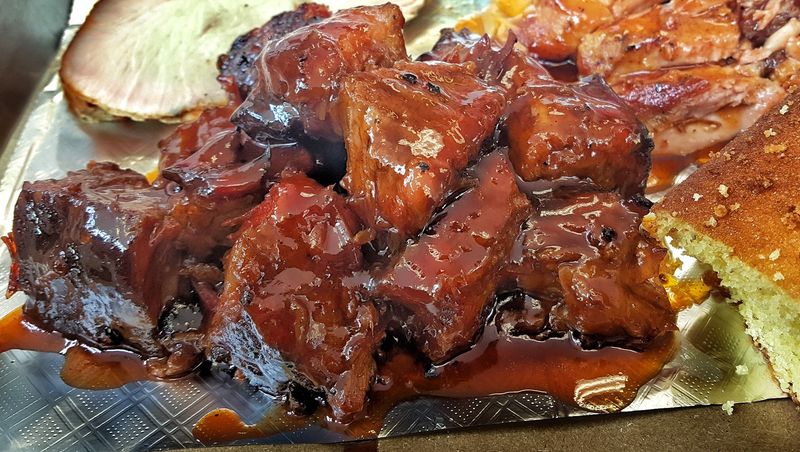 Ribs That Refuse To Phone It In