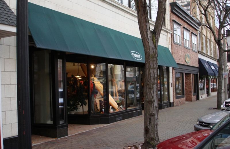 The Outpost, Holland