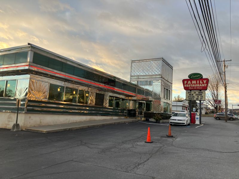 Exeter Family Restaurant — Reading