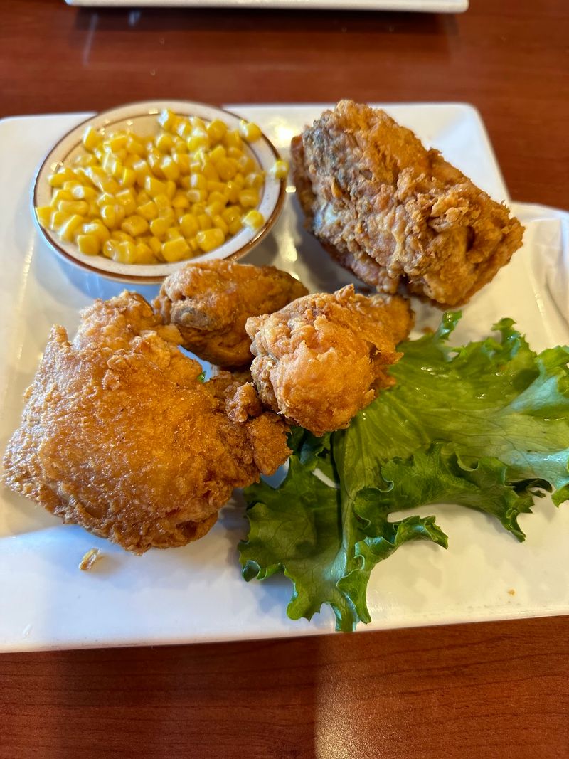 Broasted Chicken, Tenderloins And Walleye