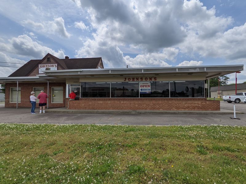 Johnson's Drive-In - Siler City, North Carolina