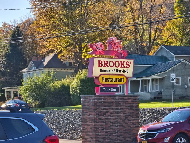 Brooks' House Of Bar-B-Q