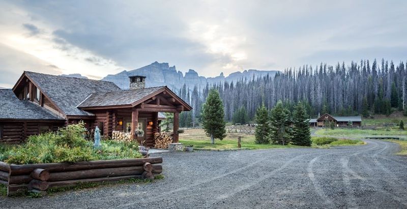 Brooks Lake Lodge And Spa Brooks Lake Lodge And Spa