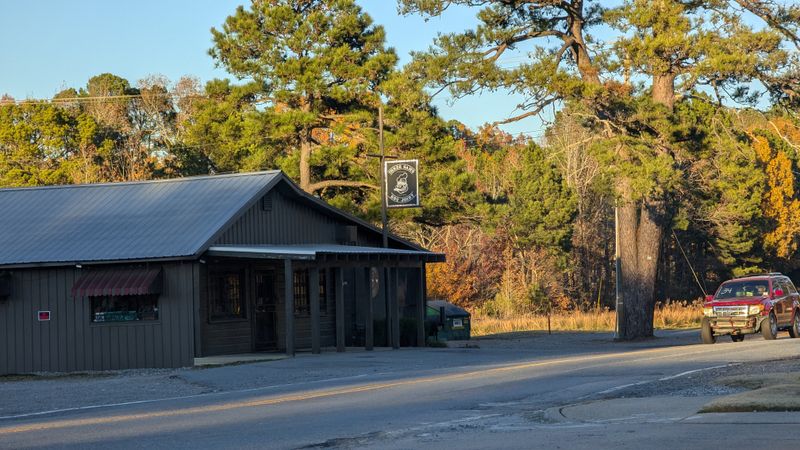 Three Sam's Barbecue — Mabelvale