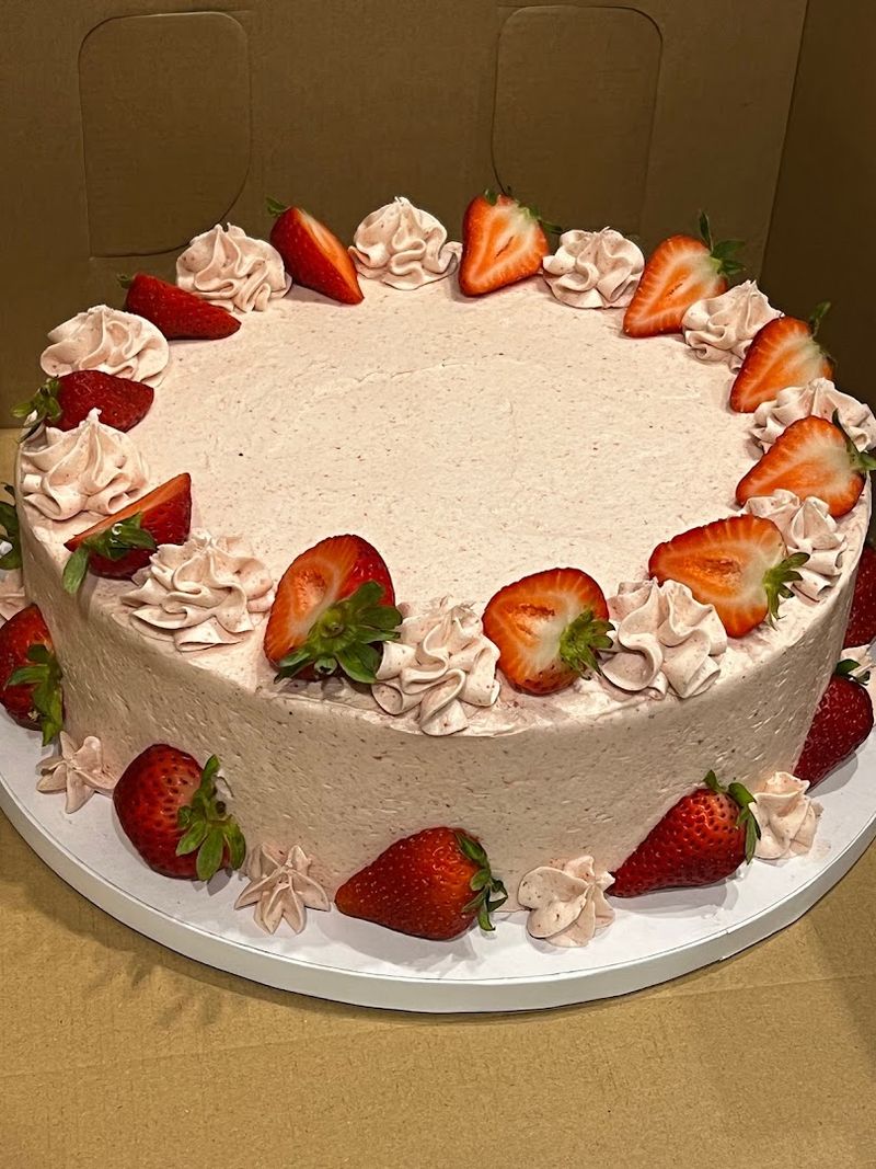 Brownies And Mini Cakes For Every Occasion Brownies And Mini Cakes For Every Occasion