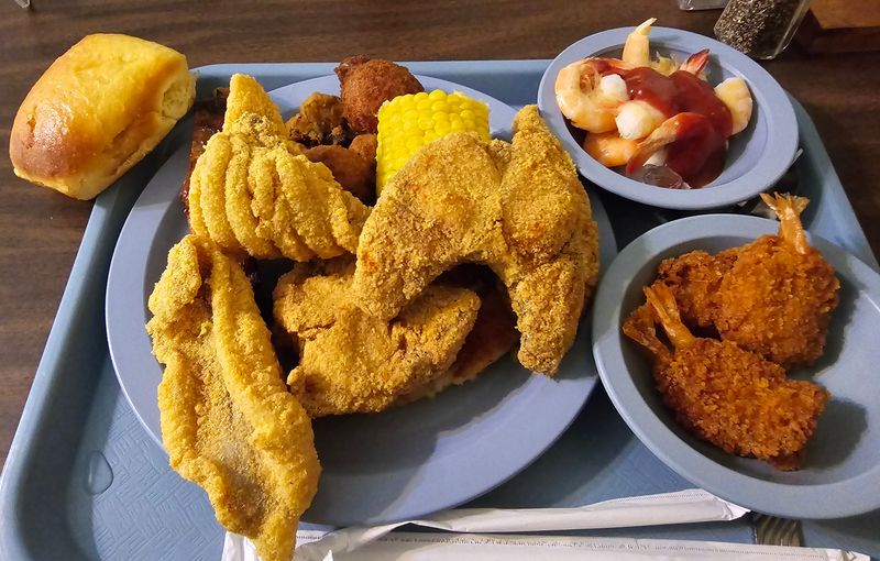 Huckleberry’s Catfish Buffet – Searcy