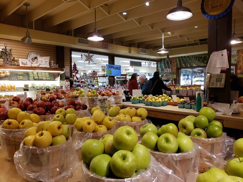 Brown's Orchards & Farm Market, Loganville