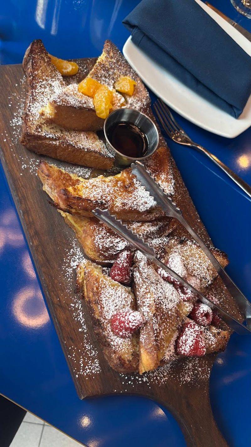 Brunch At This Spot Is A Whole Event, Not Just A Meal Brunch At This Spot Is A Whole Event, Not Just A Meal