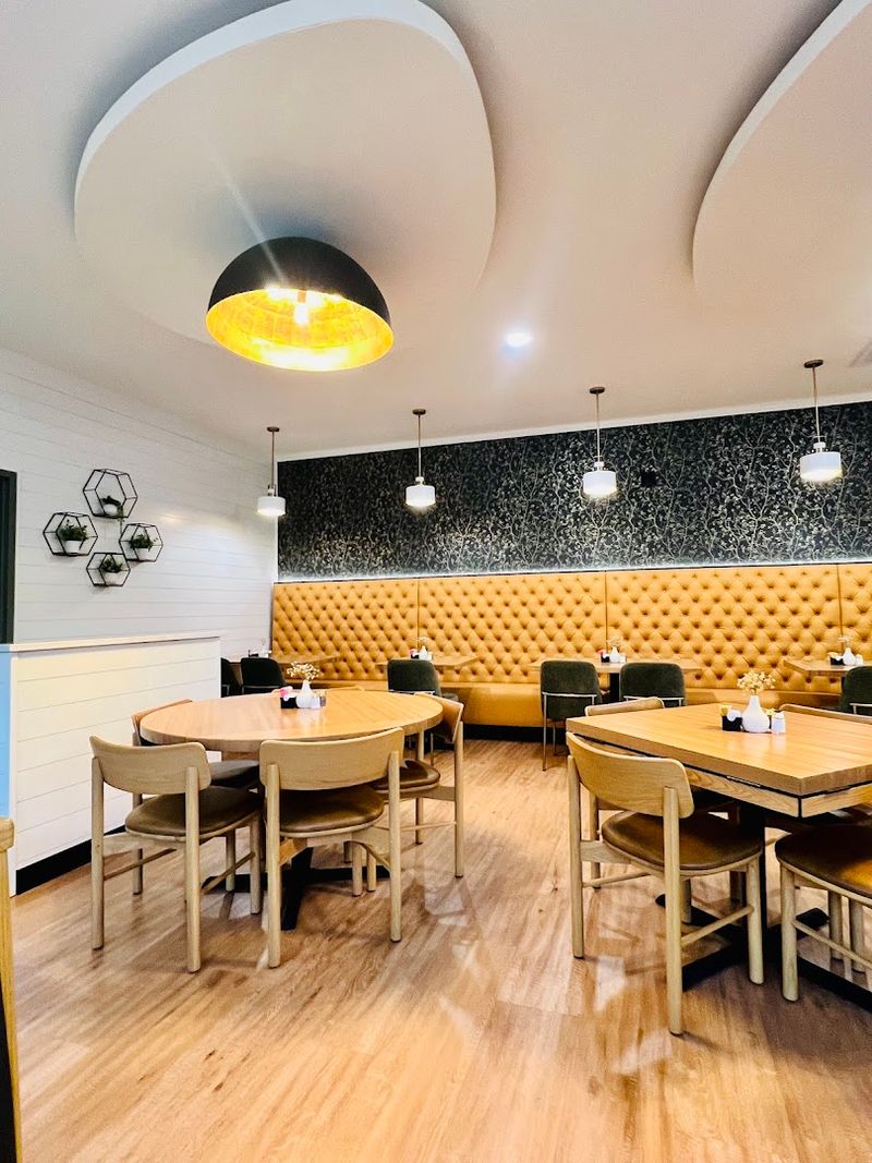 Maple & Yolk - Urbana