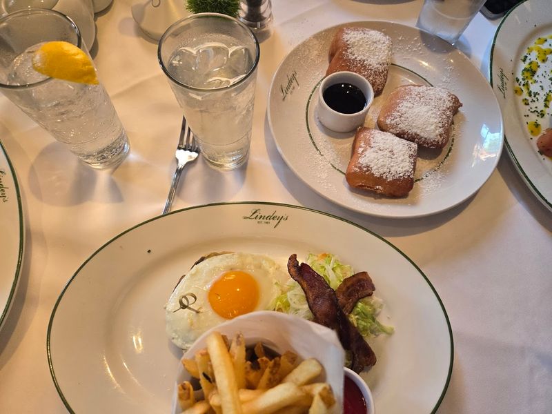 Brunch Is Quietly One of the Best Things Here Brunch Is Quietly One of the Best Things Here