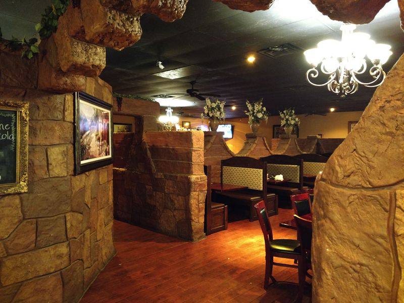 Napoli's Italian Restaurant, Rogers