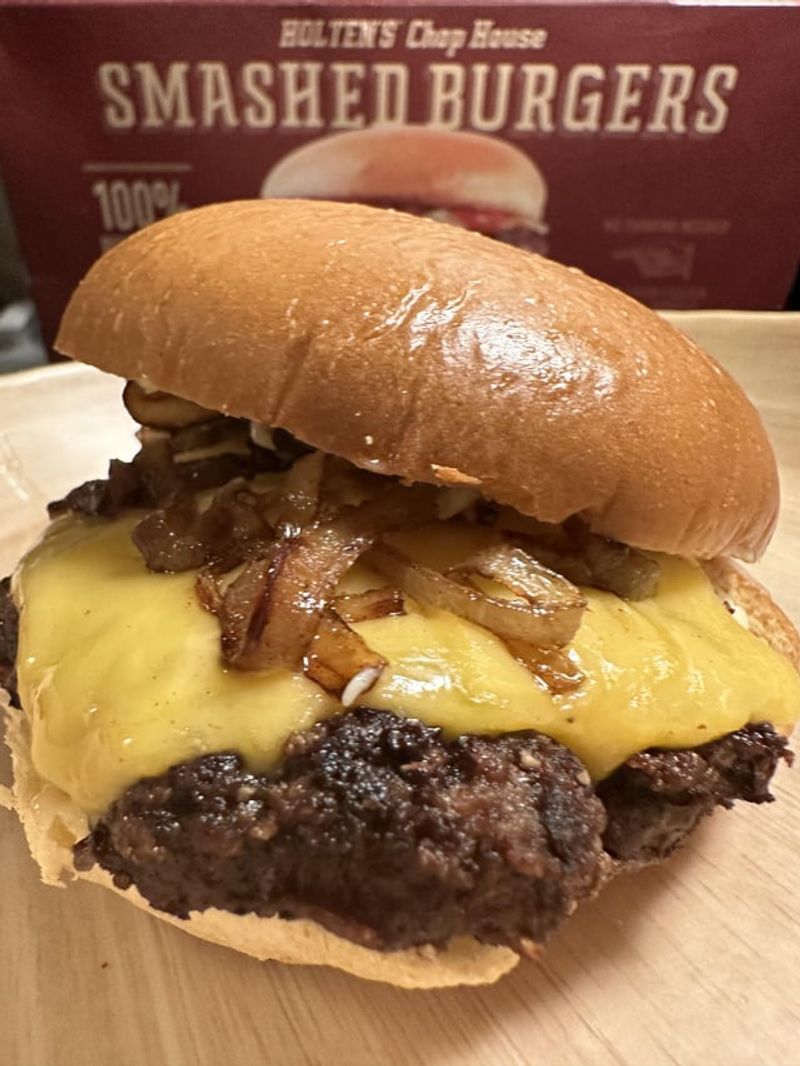 Aldi Cattlemen's Ranch Seasoned Smashed Burgers: Budget Brilliance