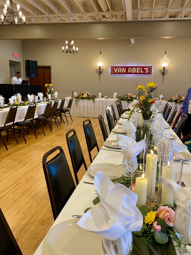 Van Abel's Of Hollandtown — Kaukauna / Hollandtown