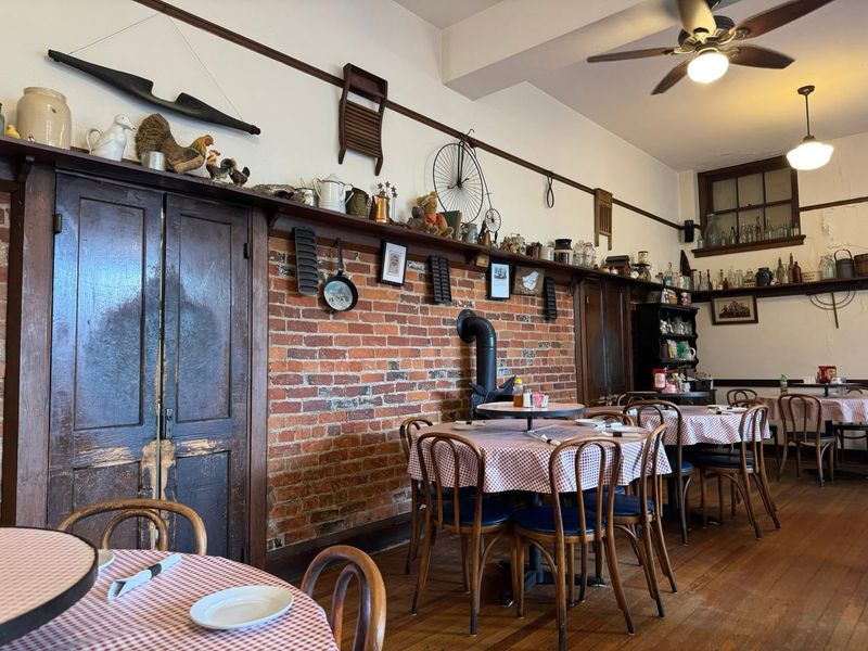 Schoolhouse Restaurant, Camp Dennison