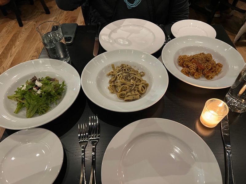 Louie's Restaurant – Portsmouth