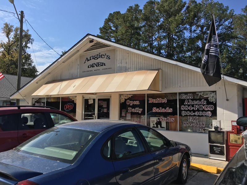 Angie’s Diner — 510 N Coastal Hwy, Midway