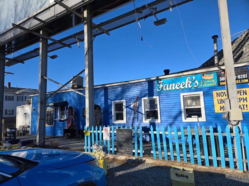 Located Right on Rhode Island Avenue