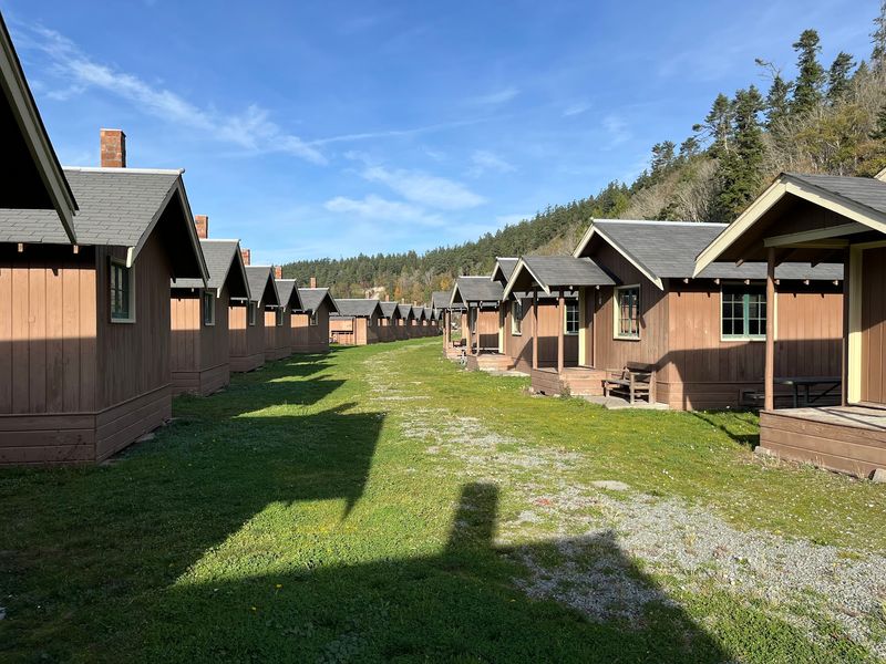 Budget-Friendly Waterfront Lodging Budget-Friendly Waterfront Lodging