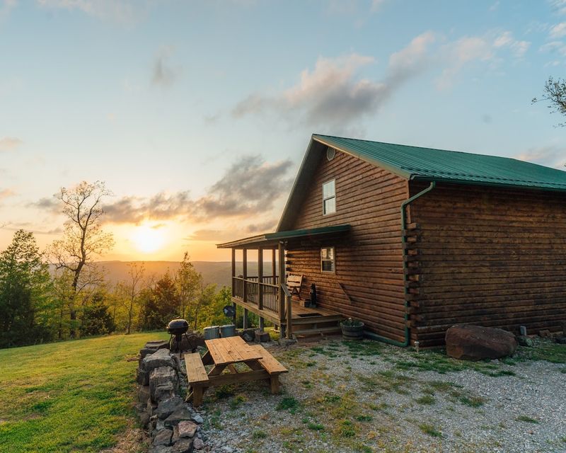 Buffalo Outdoor Center, Ponca