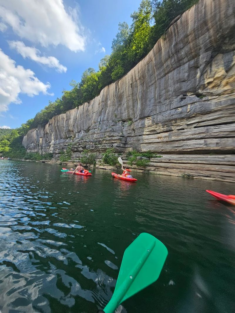 Buffalo River Float Service, Yellville