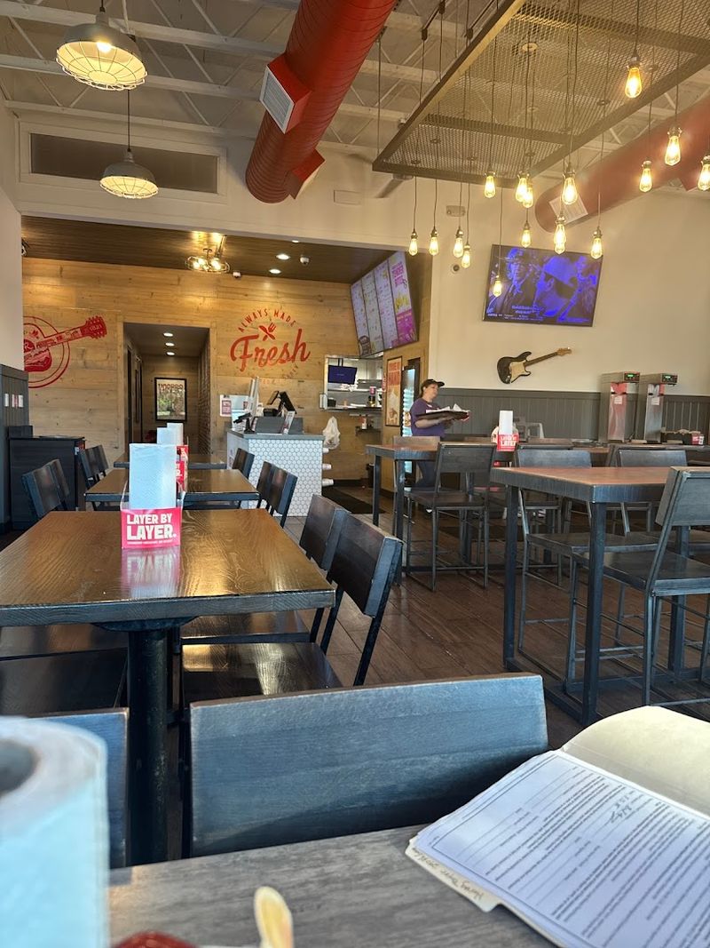 Slim Chickens, Bentonville