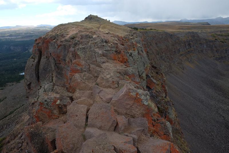 The Narrow Ridge Crossing: What to Actually Expect